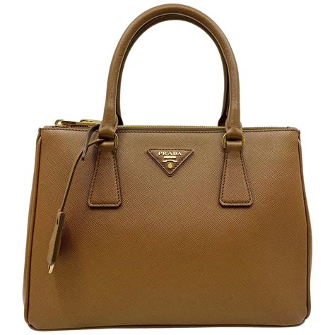 cannella ara prada|PRADA Saffiano Large Galleria Double Zip Tote Cannella .